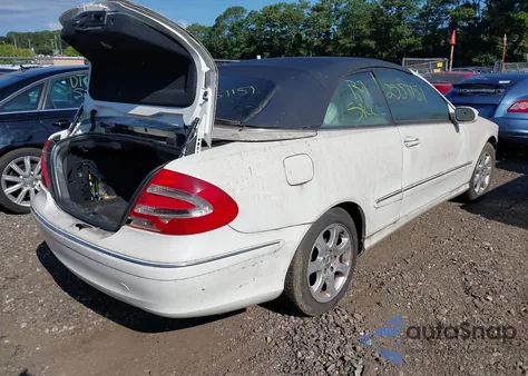 2004 Mercedes-Benz Clk 320 z USA, uszkodzony, nr VIN WDBTK65G04T014774